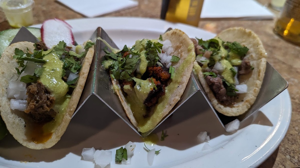 Borderline Bar & Restaurant Photos 2